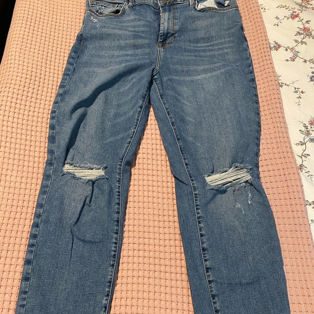 Forever 21 distressed jeans